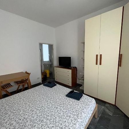 Bilocale Roggia Scagna 7 Lägenhet Milano Exteriör bild